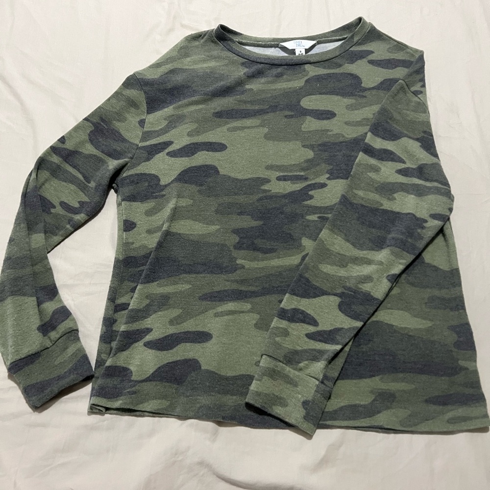 Women’s small, long sleeve camo shirt